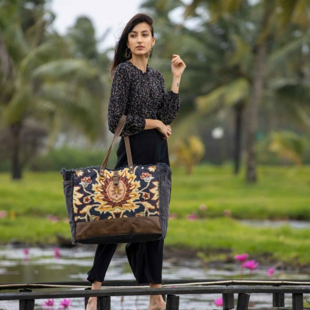 Myra Bag Black Fern XLarge Weekender Bag NWT with Leather Trim - Picture 4 of 4